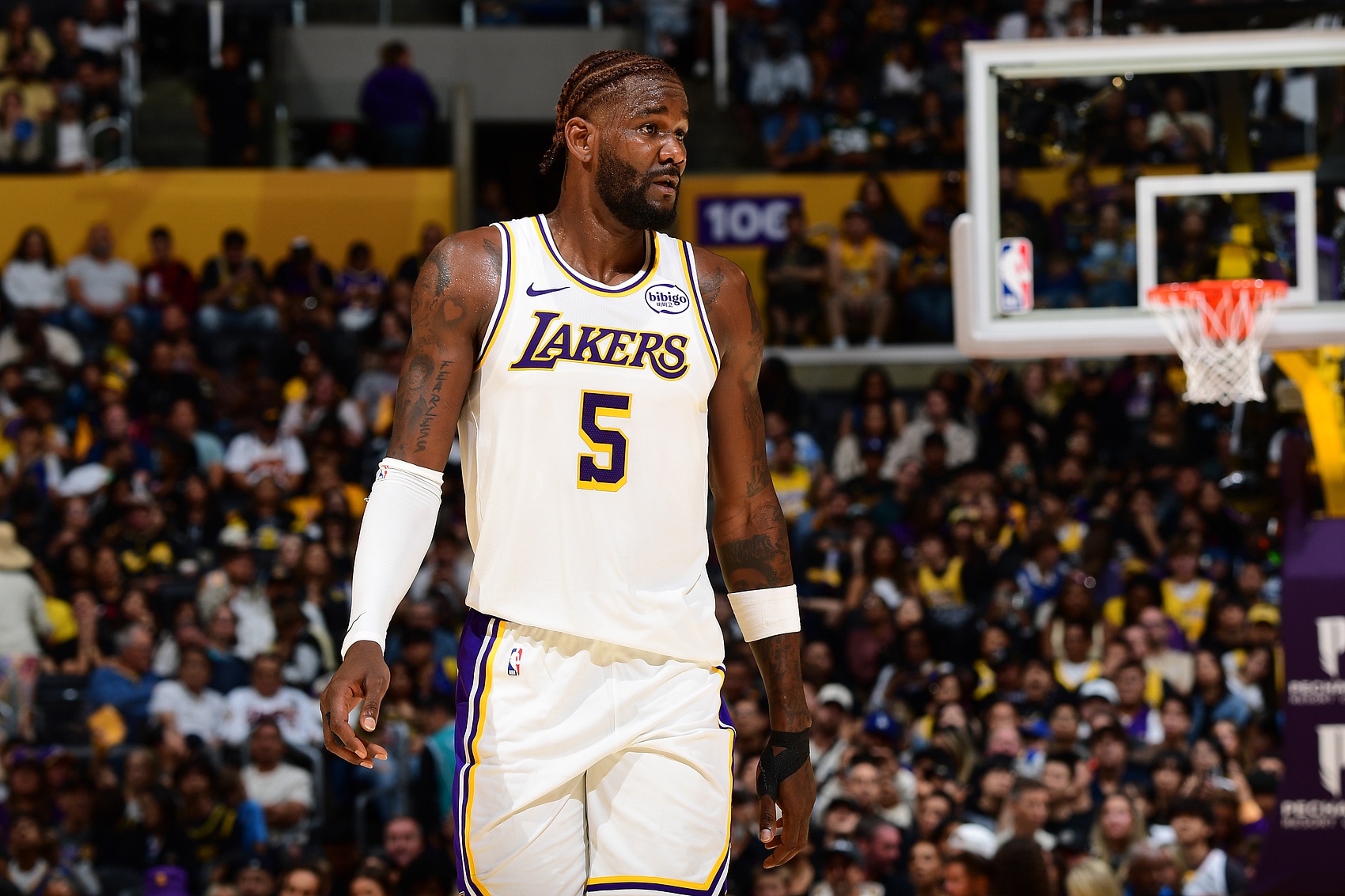 积极性！里夫斯抛投不中 艾顿掩护后冲抢力压庄神补扣打进！