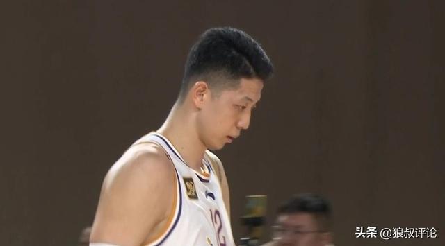 北控无缘季后赛难掩顶薪内线落寞!场均5.4分接近CBA生涯新低